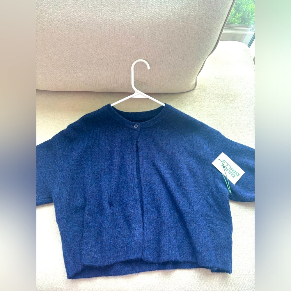 Daily drills single button sweater XS/S in navy